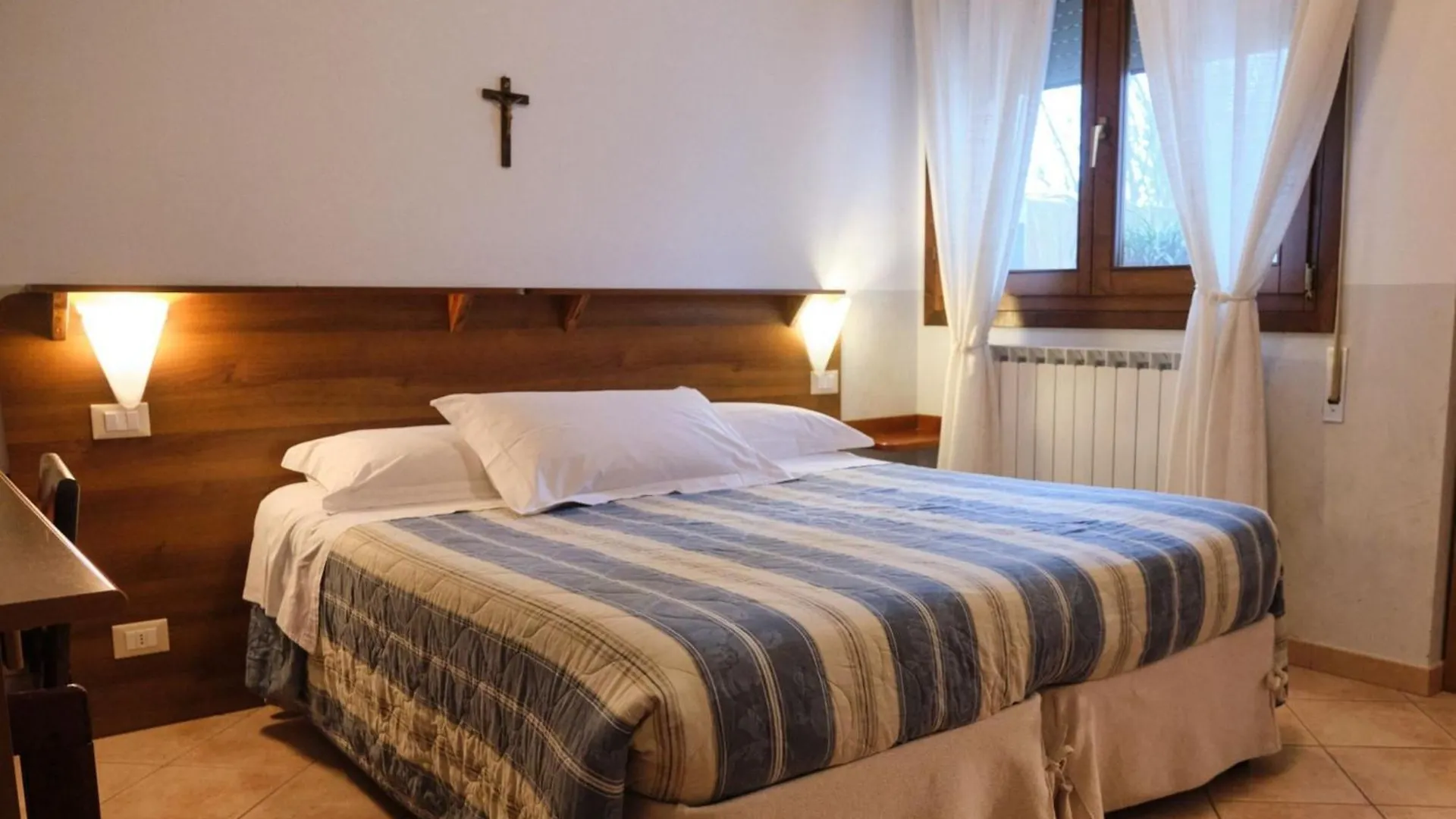 Room In Bb - Twin Or Double Room In A Lovely Bb In Porto Viro
