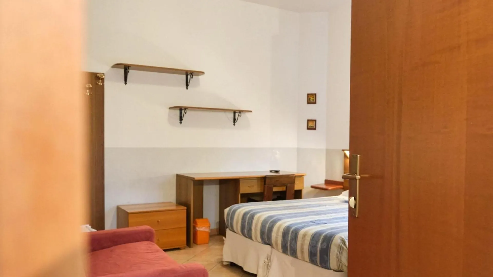Room In Bb - Twin Or Double Room In A Lovely Bb In Porto Viro